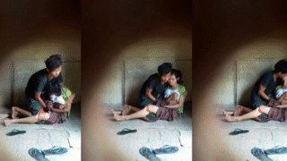 ဆော်လေးက ချစ်စရာလေး ချောင်းရိုက်